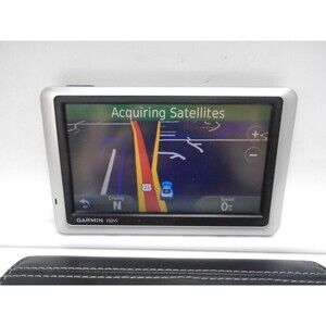 Garmin NUVI 1450 GPS 5.0" Touchscreen Tested Working with Accessories